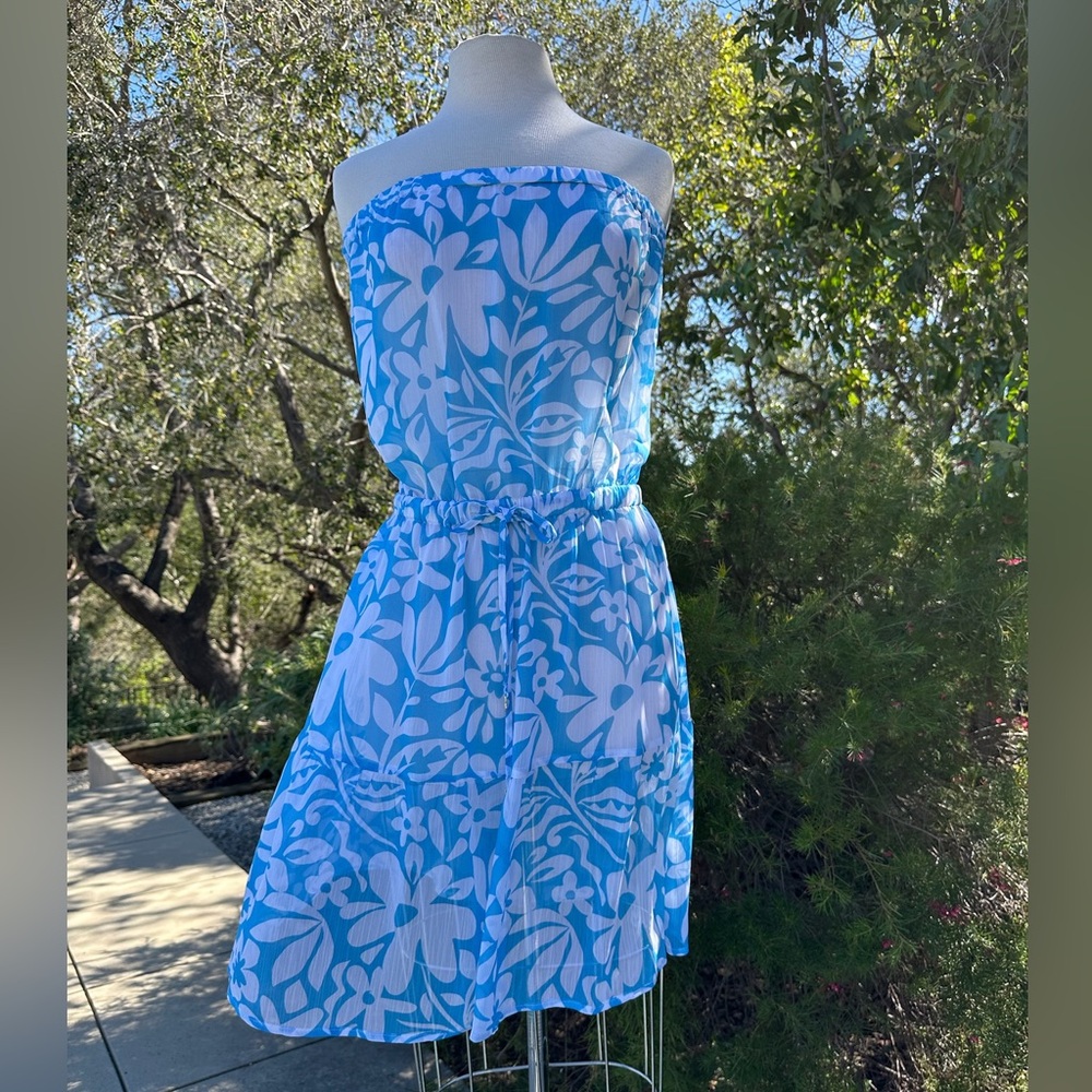 Bleu Rod Beattie Blue and White Floral Strapless Swim Coverup